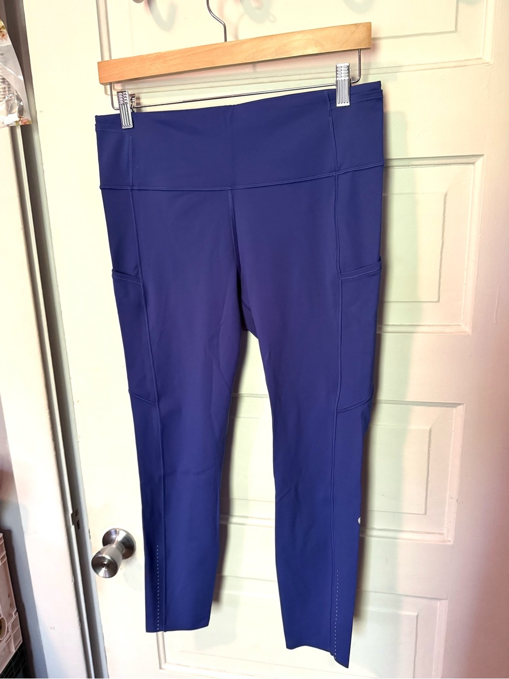 NWOT Lululemon Instill High-Rise Tight 25", Blue Leggings, size 12